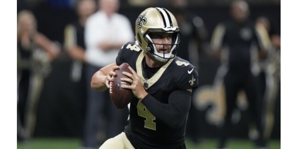 Derek Carr no puede elegir volver otra vez